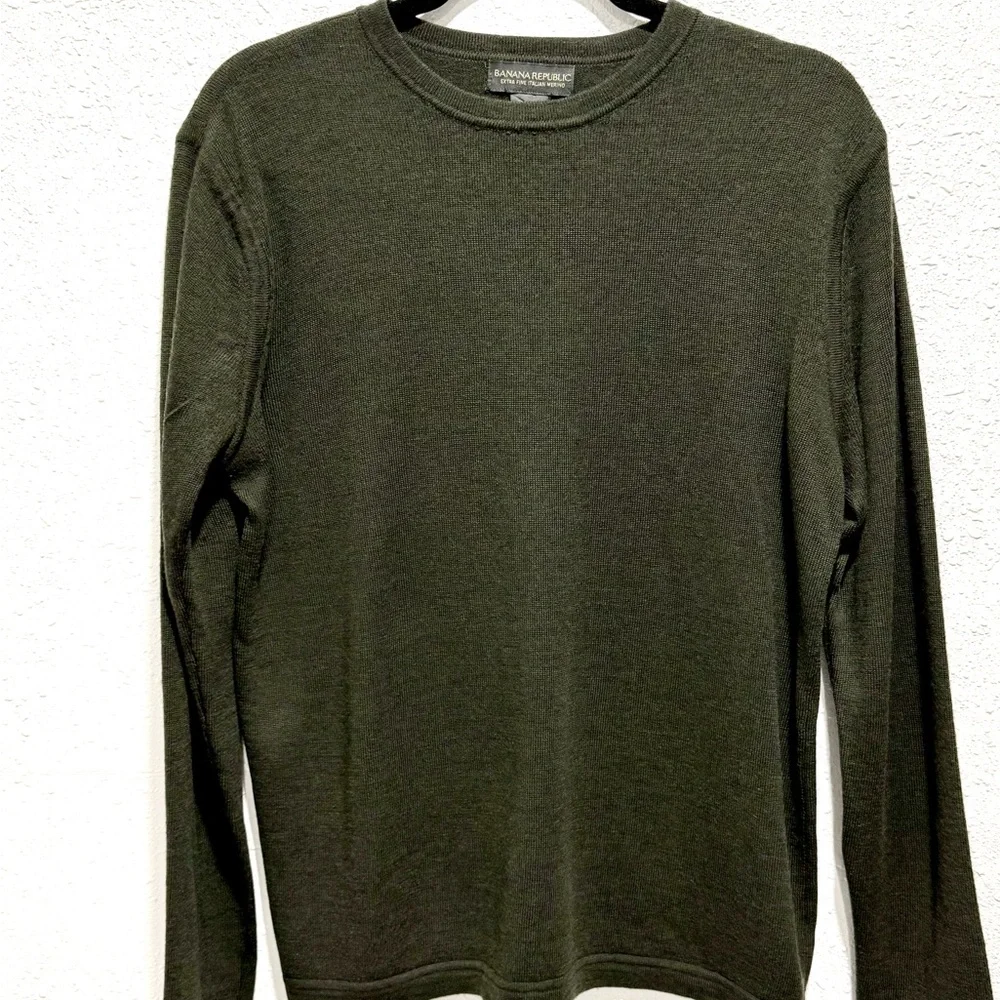 Banana Republic 100% merino wool‎ Olive green Long Sleeve sweater S